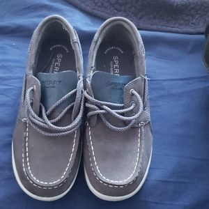 Sperry big boys shoe size 3.5 wide